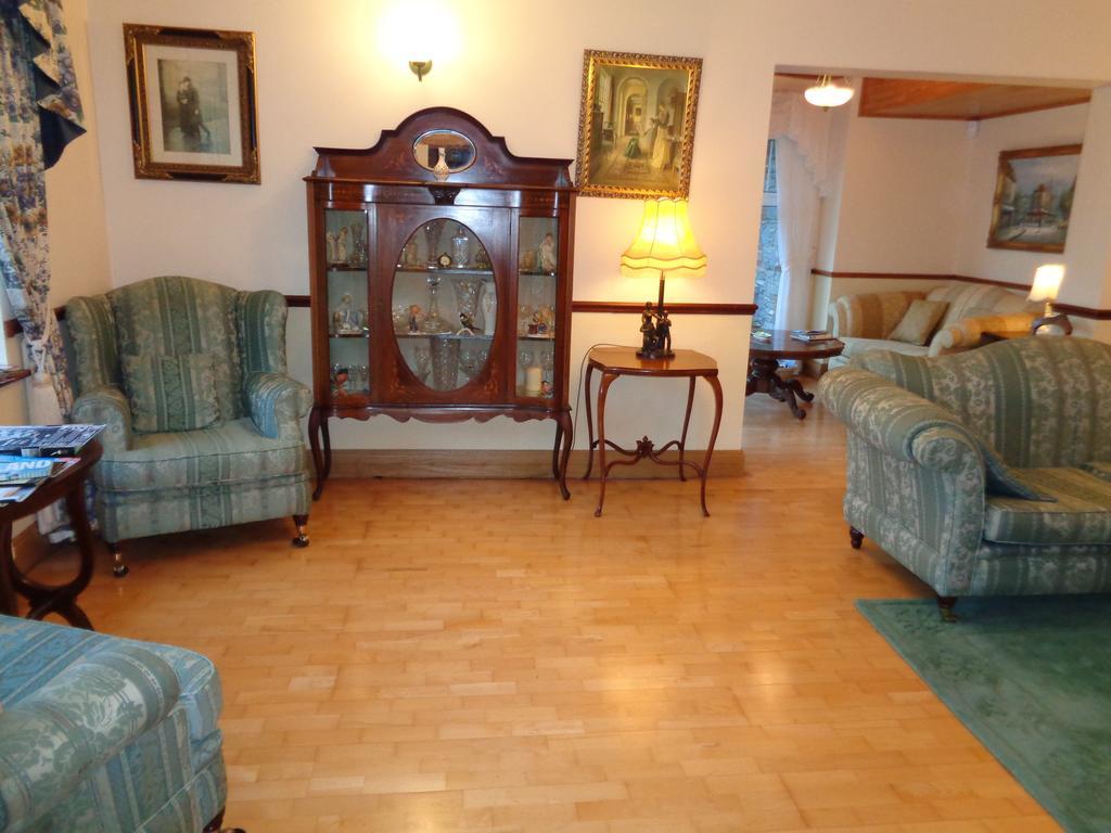 Bed and Breakfast Redwood Dunrine Экстерьер фото