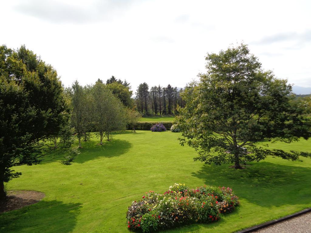 Bed and Breakfast Redwood Dunrine Экстерьер фото