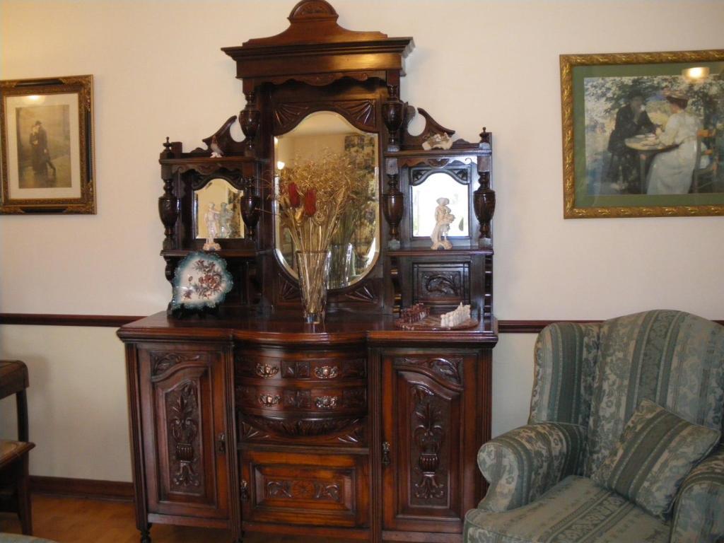 Bed and Breakfast Redwood Dunrine Экстерьер фото